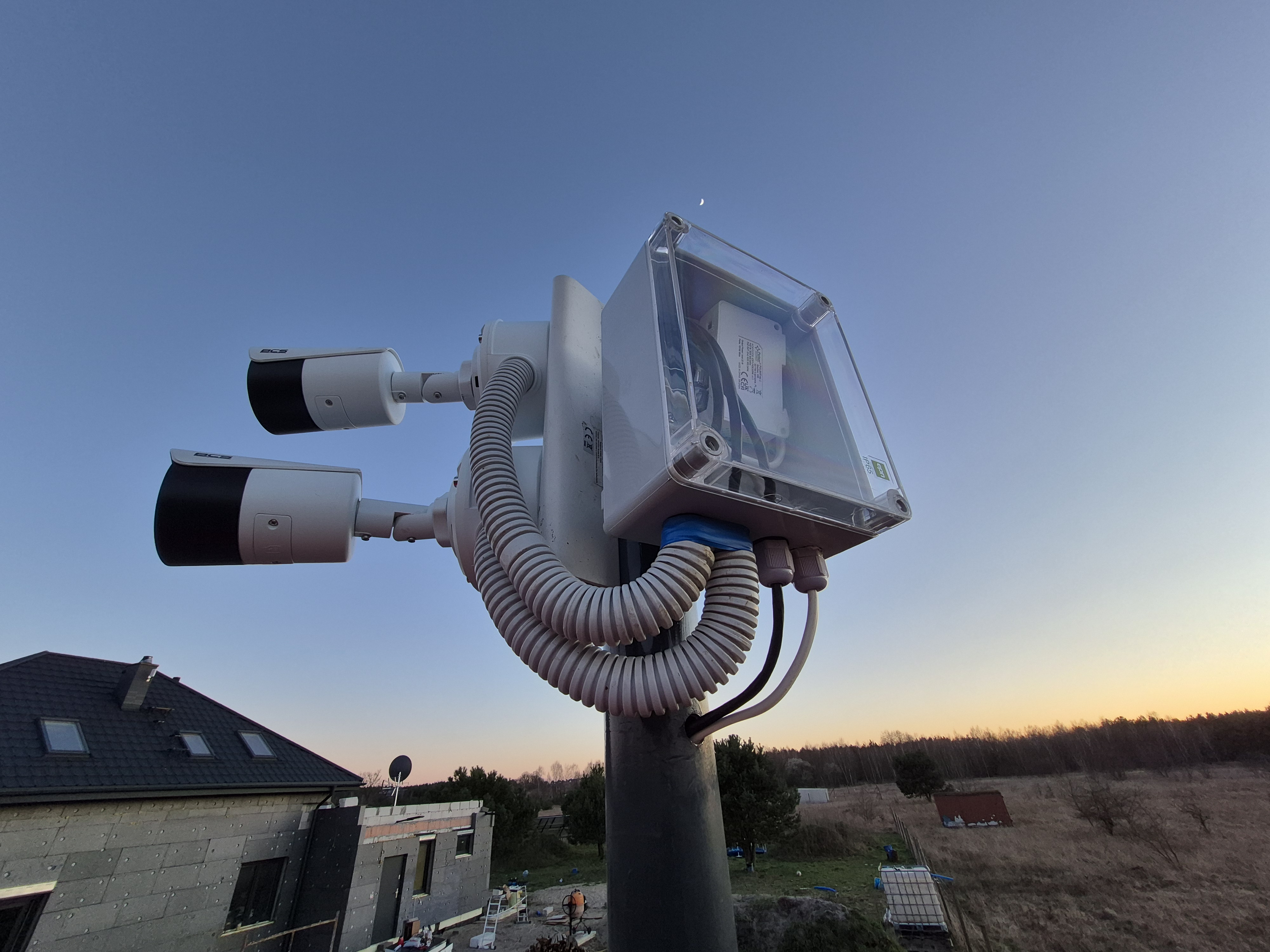 Detale montażu systemu monitoringu